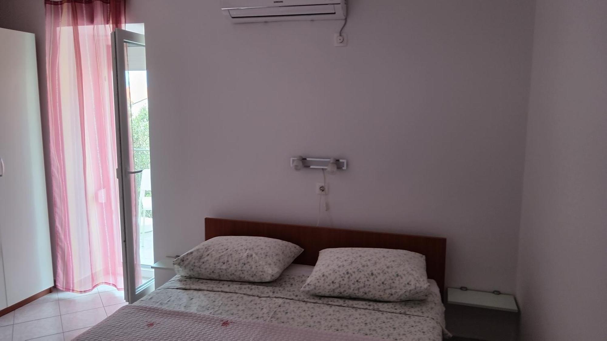 Artneo Apartmani Novalja Exterior photo