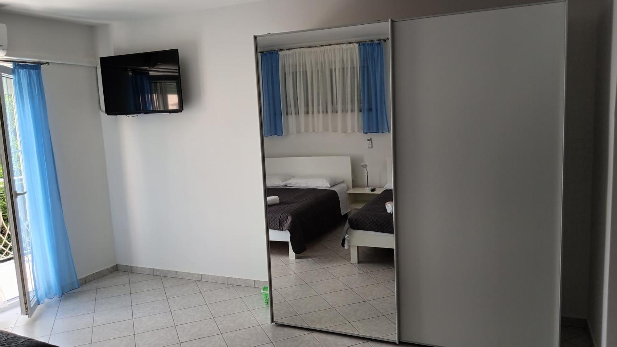 Artneo Apartmani Novalja Exterior photo