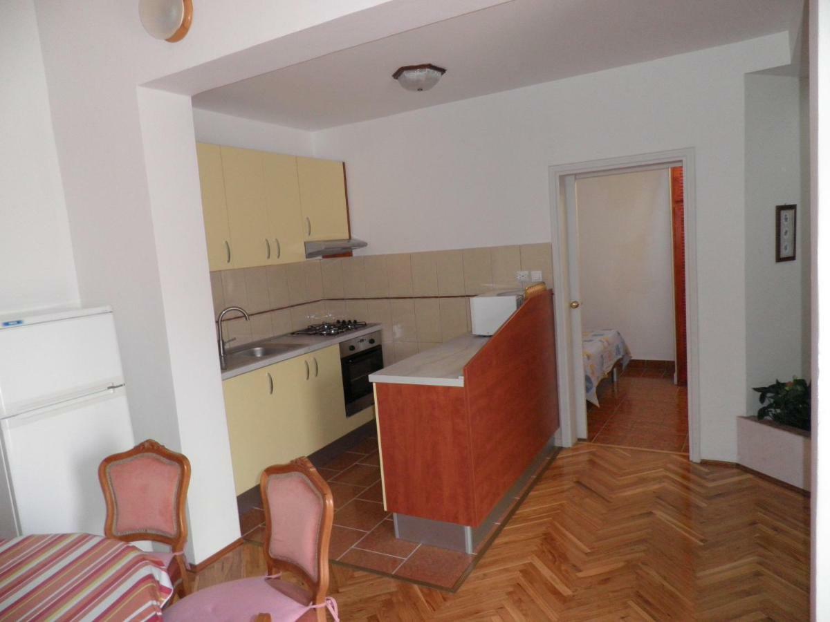 Artneo Apartmani Novalja Exterior photo