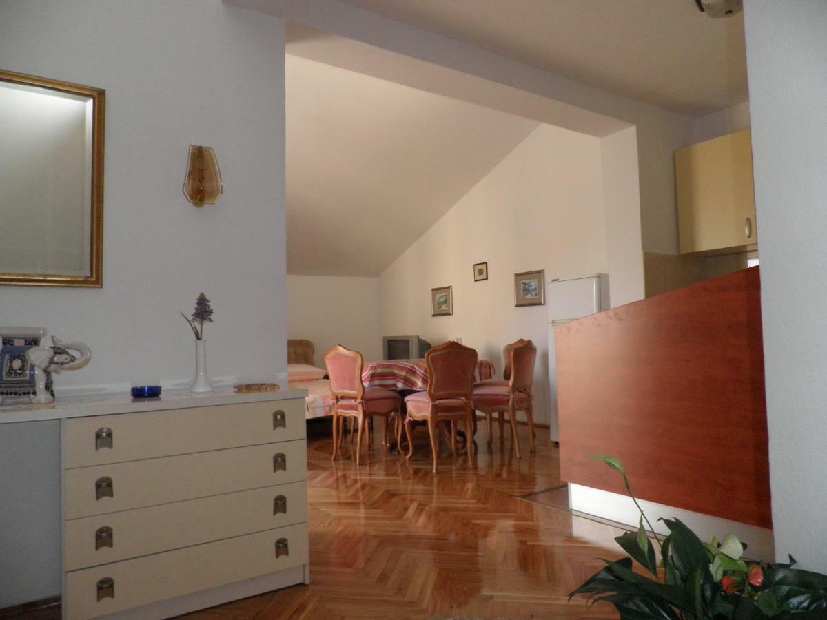 Artneo Apartmani Novalja Exterior photo